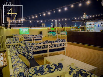 Level 47 Rooftop Restaurant & Lounge 